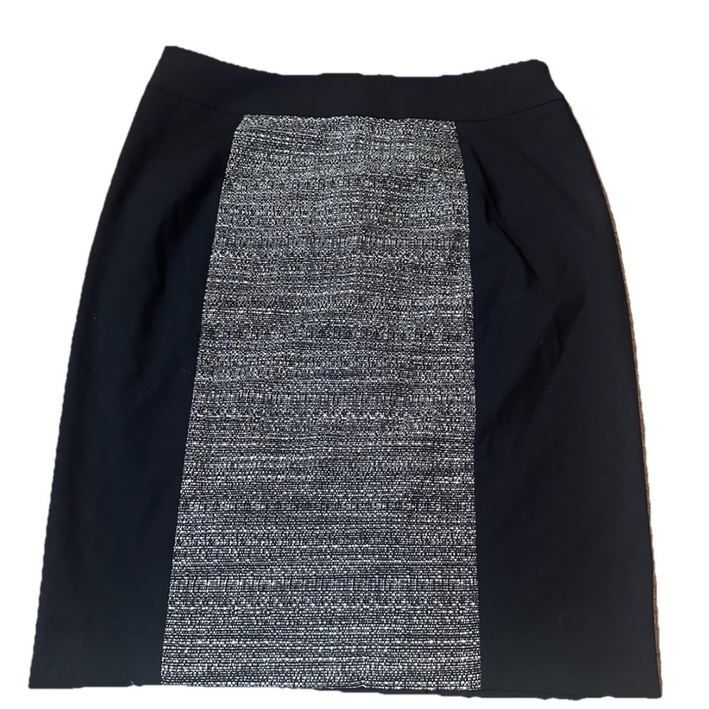 Gorgeous Grey and Black Calvin klein size 8 skirt Great condition - Picture 2 of 7